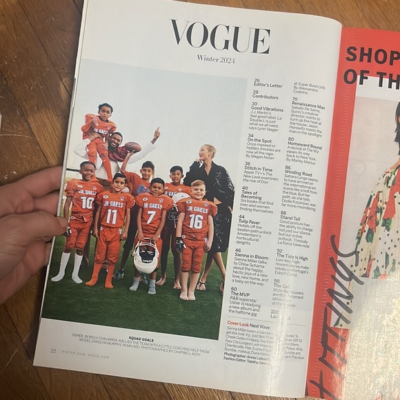 Vogue Winter 2024 Fashion Magazine - Picture 4 of 8